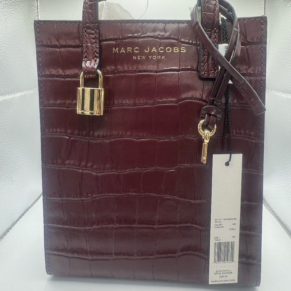 Marc Jacobs Handbags - NWT Marc Jacobs Purple Croc handbag